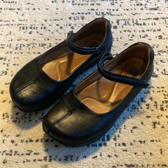 Earth Shoes Earth Shoe By Kalso Size 85 Black Leather Mary Janes